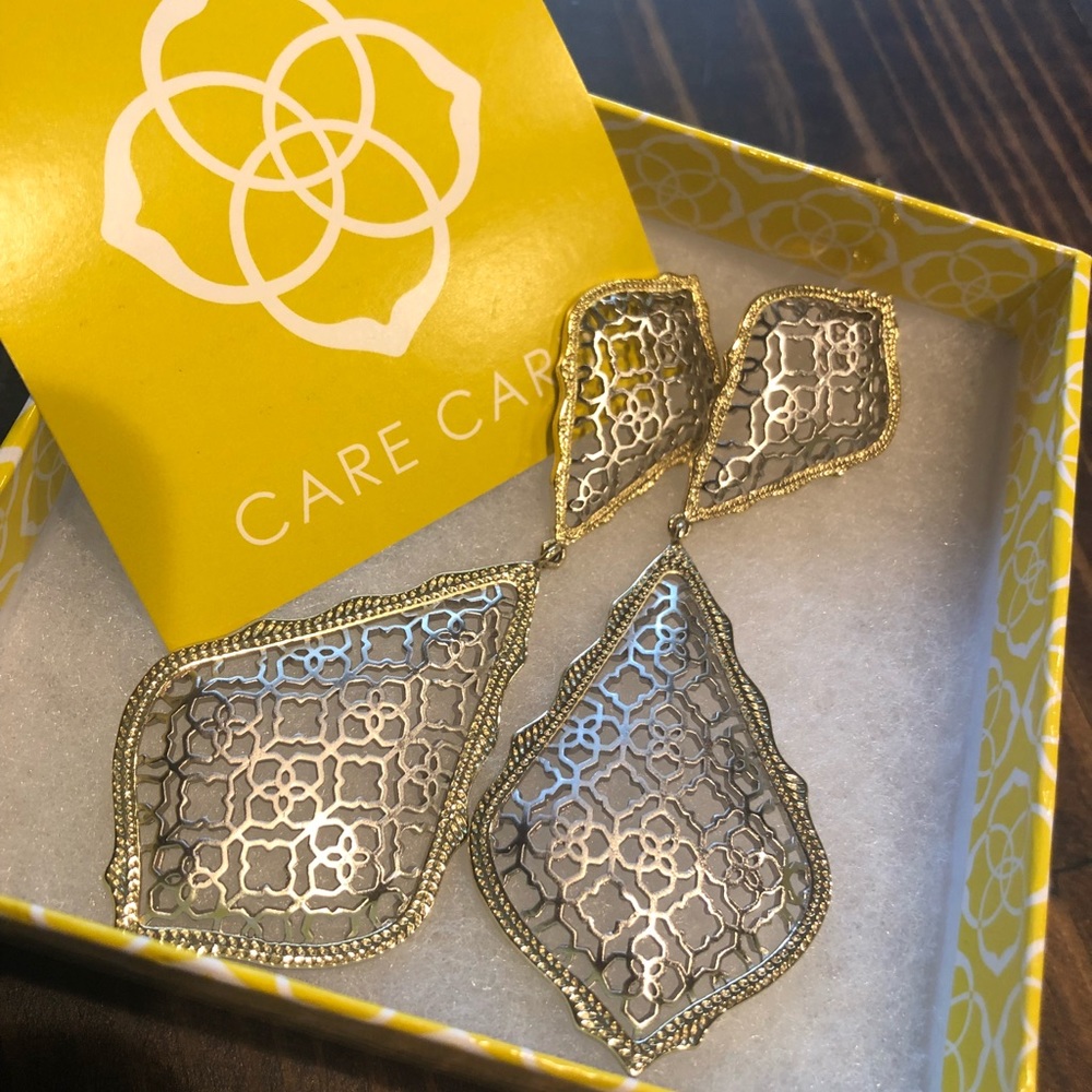 Kendra Scott Adela Earrings